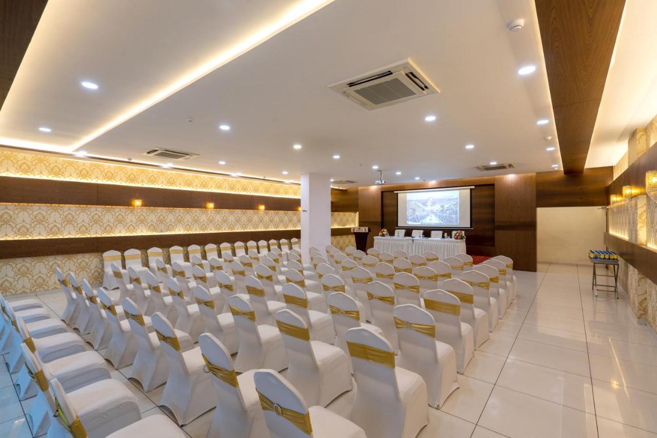 Jalashray Resort Nadiād Dış mekan fotoğraf