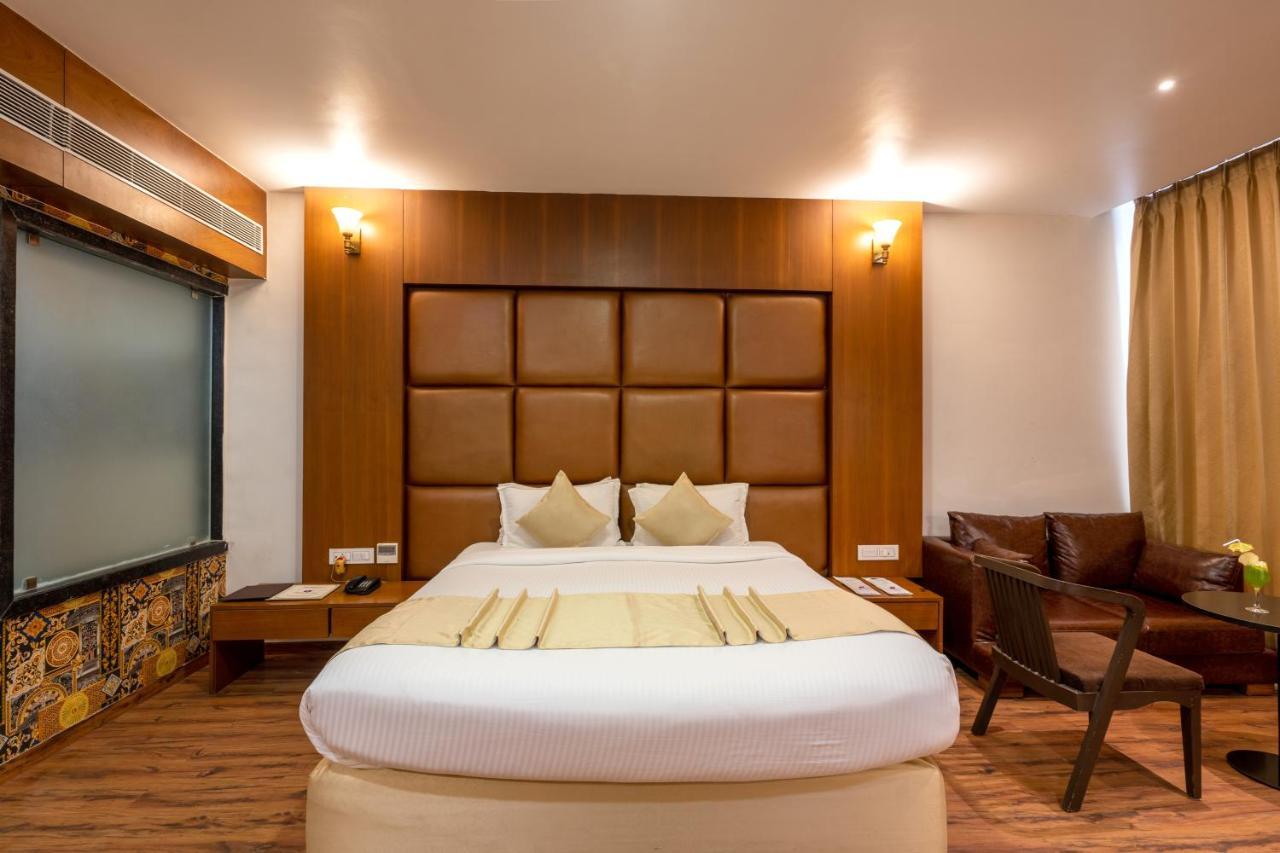 Jalashray Resort Nadiād Dış mekan fotoğraf