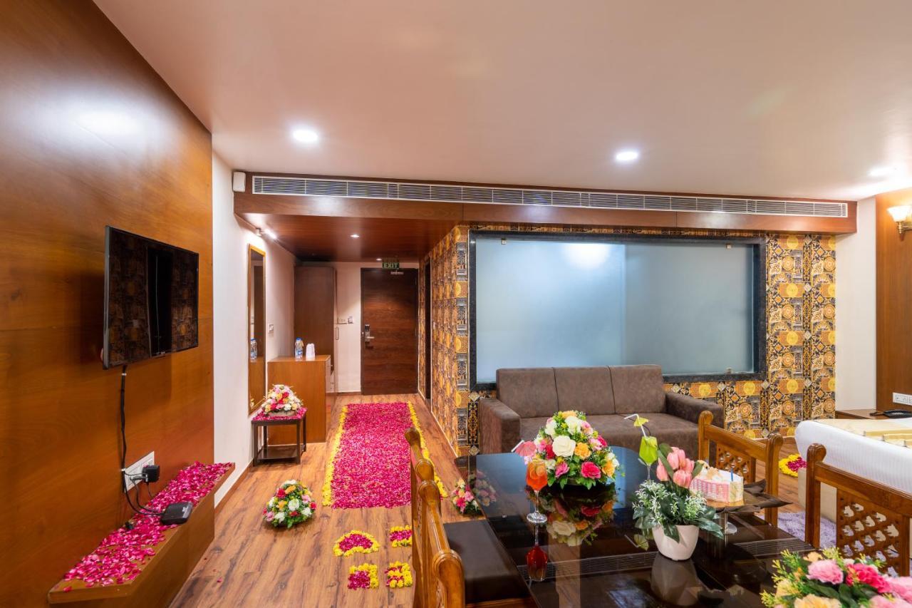 Jalashray Resort Nadiād Dış mekan fotoğraf