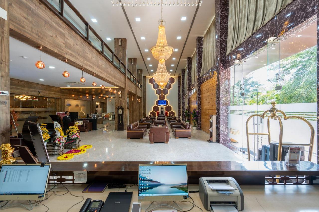 Jalashray Resort Nadiād Dış mekan fotoğraf