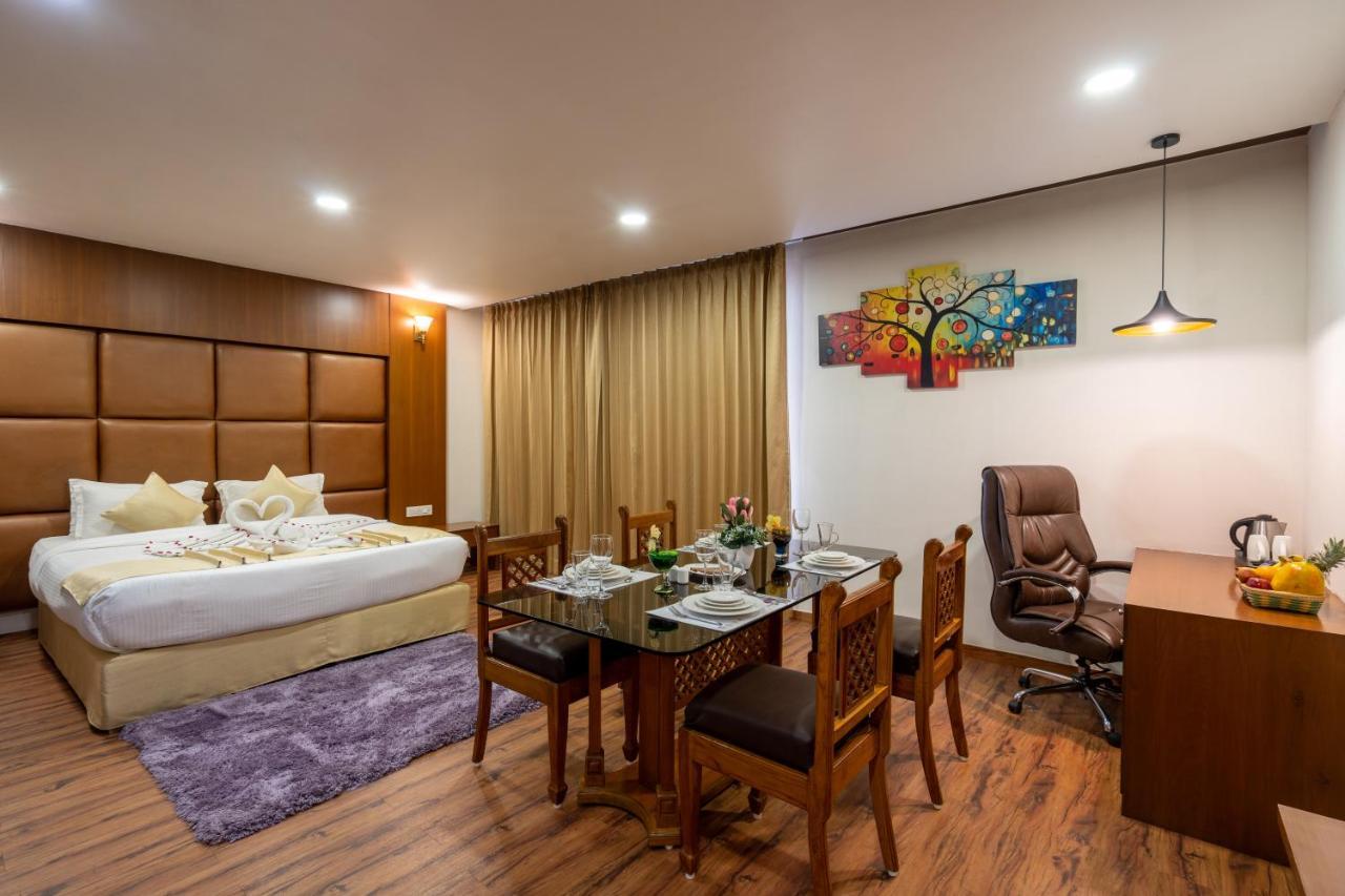 Jalashray Resort Nadiād Dış mekan fotoğraf