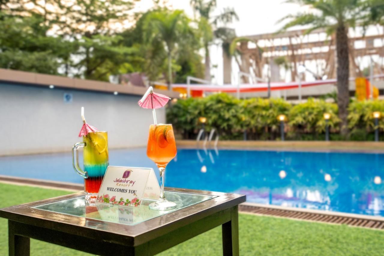 Jalashray Resort Nadiād Dış mekan fotoğraf