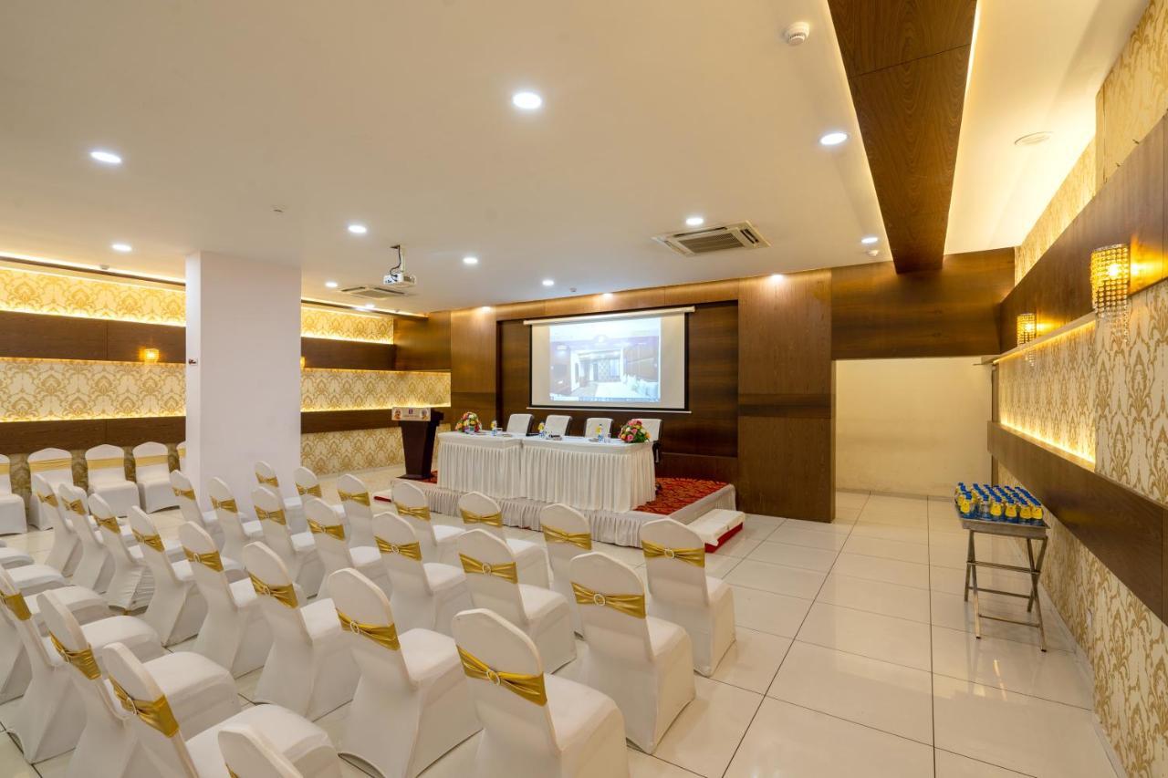 Jalashray Resort Nadiād Dış mekan fotoğraf