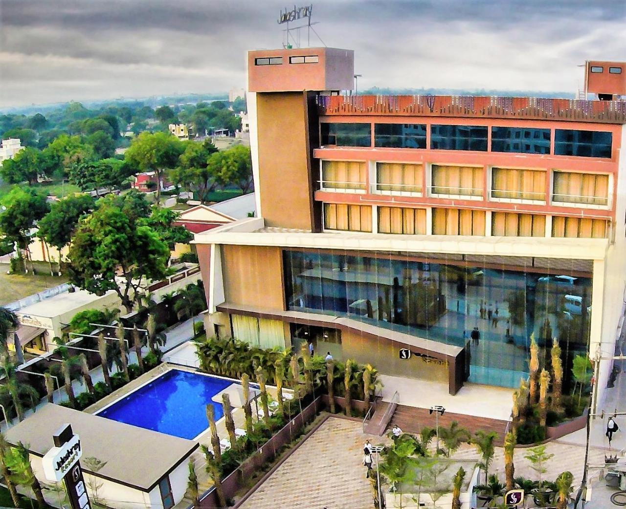 Jalashray Resort Nadiād Dış mekan fotoğraf