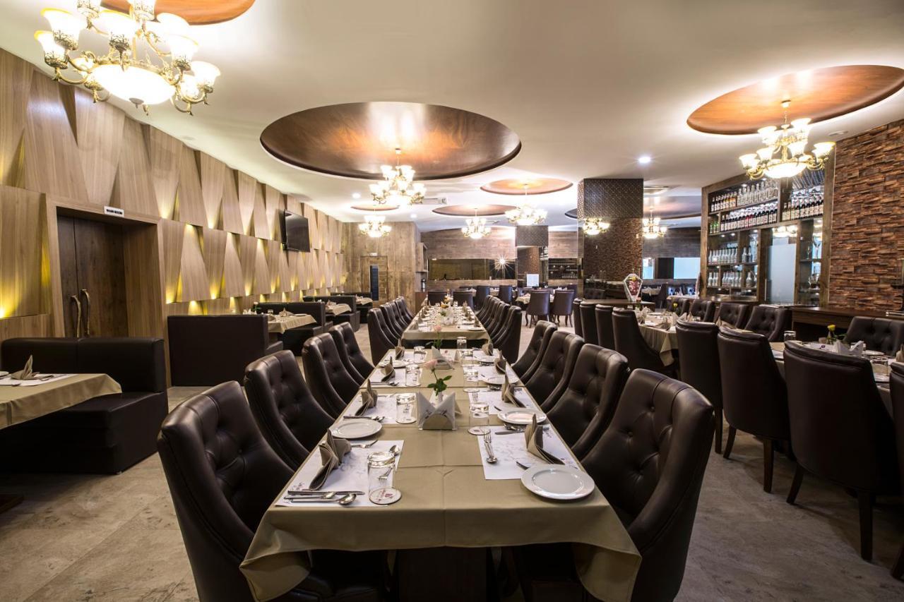 Jalashray Resort Nadiād Dış mekan fotoğraf